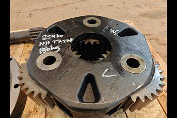 salg af Bakaxlar planetväxel New Holland T7.270 VÄNSTER