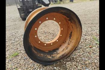 salg af Case 621F RIGHT Rear Rim
