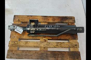 salg af Case 621F  Hydraulic Cylinder