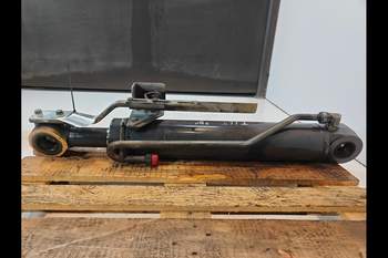 salg af Case 621F  Hydraulic Cylinder