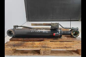 salg af Case 621F  Hydraulic Cylinder