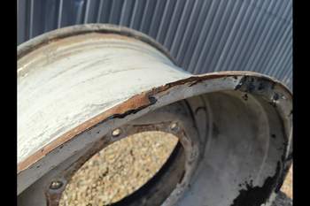 salg af Fælg New Holland T6.175 For Højre