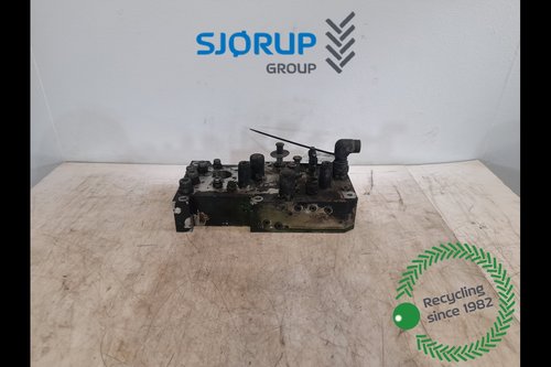 salg af John Deere 8R 370  Suspension control valve