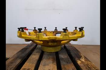 salg af John Deere 8R 370 LEFT Rear wheelhub (Amercian type)