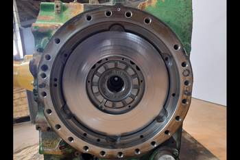 salg af John Deere 8R 370  Rear Transmission