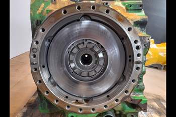 salg af John Deere 8R 370  Rear Transmission