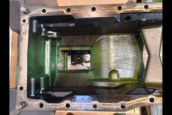 salg af John Deere 8R 370  Oil Pan
