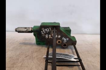 salg af John Deere 8R 370  Hydraulic Valve support