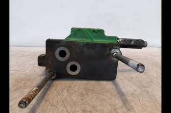 salg af John Deere 8R 370  Hydraulic Valve support