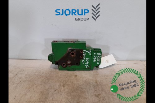 salg af John Deere 8R 370  Remote control valve