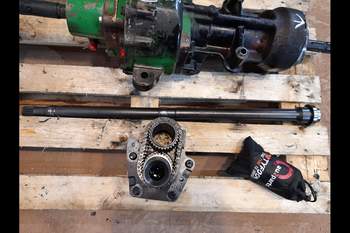 salg af John Deere 8R 370  Front PTO