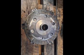 salg af John Deere 8R 370 LEFT Front axle house