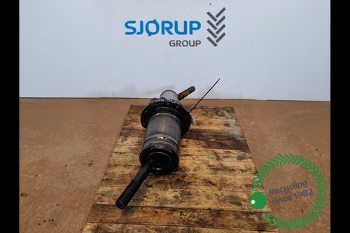 salg af John Deere 8R 370  Front axle steering cylinder