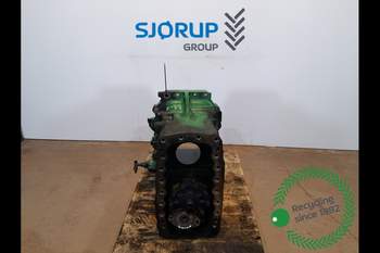 John Deere 8R 370  Transmission