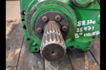 salg af John Deere 8R 370  PTO