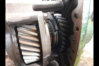salg af John Deere 8R 370  PTO