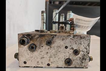 salg af Hydraulikventil Case LB436