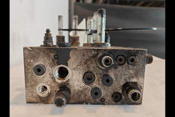 salg af Hydraulikventil Case LB436