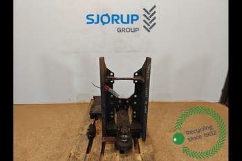 Lyftdragkrokar/hitchkrokar Case Optum 300 