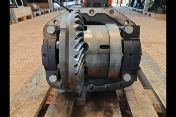 salg af Case Optum 300  Front axle differential