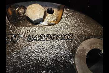 salg af Case Optum 300 LEFT Front axle final drive