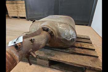 salg af Case Optum 300  Exhaust system catalyst