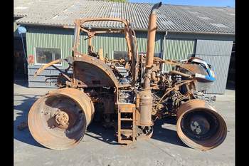 salg af New Holland T7.315 traktor