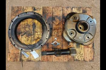 salg af T7.315 LEFT Rear axle planetary gear
