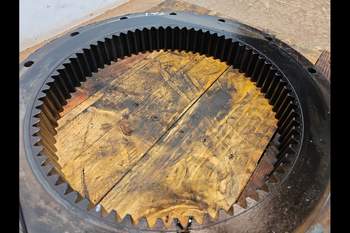 salg af T7.315 LEFT Rear axle planetary gear