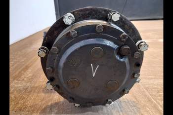 salg af New Holland TS115 Front Axle