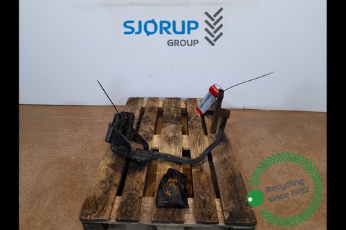 salg af New Holland TS115 LEFT Front Fender