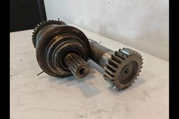 salg af New Holland TS115  Transmission Parts