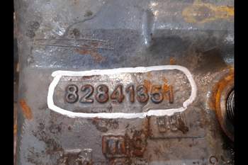 salg af New Holland TS115  Hydraulic lift