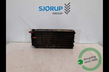 salg af New Holland TS115  Oil Cooler