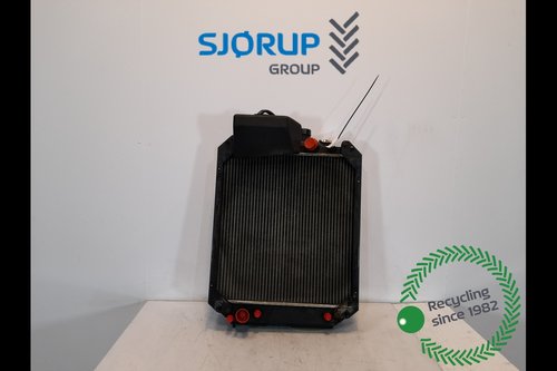 salg af New Holland TS115 Water Radiator