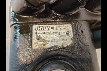 salg af Hydraulische zylinder Case Puma 240 