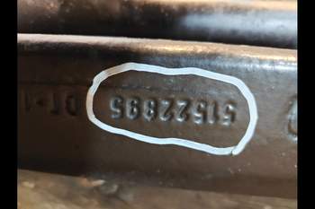 salg af Affjedringskonsol Case Puma 240 