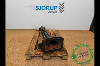 salg af Affjedringskonsol Case Puma 240