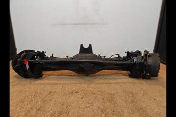 salg af Foraksel Case Puma 240