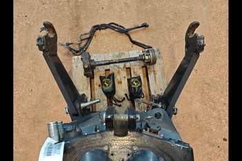 salg af Frontlyftar Case Puma 240 