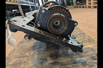 salg af Hydrostat Case Puma 240