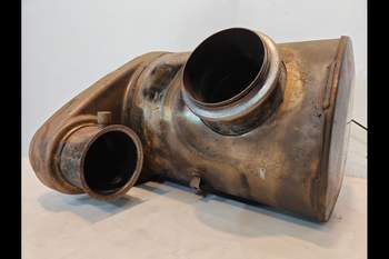 salg af Katalysator Case Puma 240 