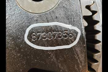 salg af Lår Case Puma 240 Højre