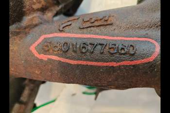 salg af Manifold Case Puma 240 Udstødning