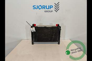 salg af Oliekøler Case Puma 240 Transmission