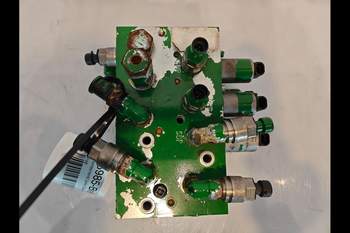 salg af John Deere 8370R  Hydraulic brake valve