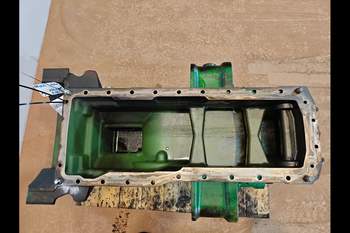 salg af John Deere 8370R  Oil Pan