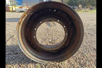 salg af John Deere 8370R RIGHT Front Rim