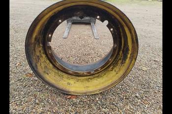 salg af John Deere 8370R RIGHT Rim ring, Rear