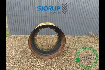 John Deere 8370R RIGHT Rim ring, Rear